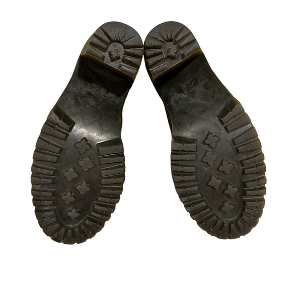 DR MARTENS CHELSEA HURSTON BLACK LEATHER LUG SOLE HEELED ANKLE BOOTS 9 - Picture 6 of 13